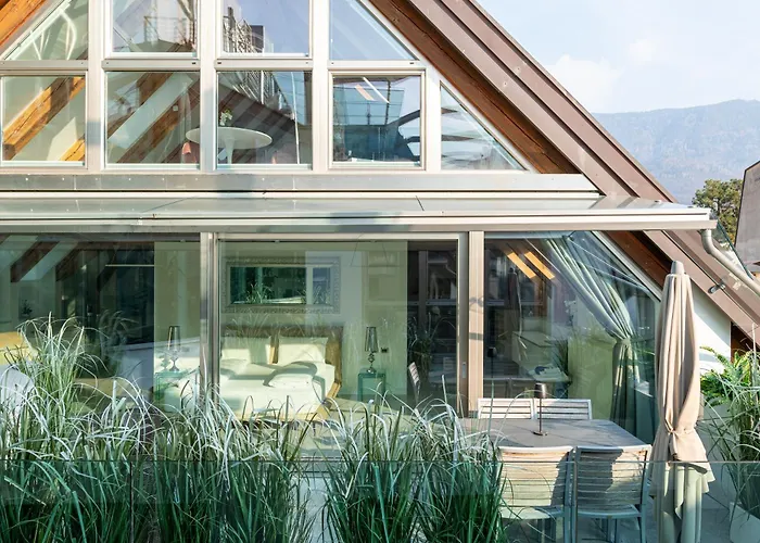 Artist House