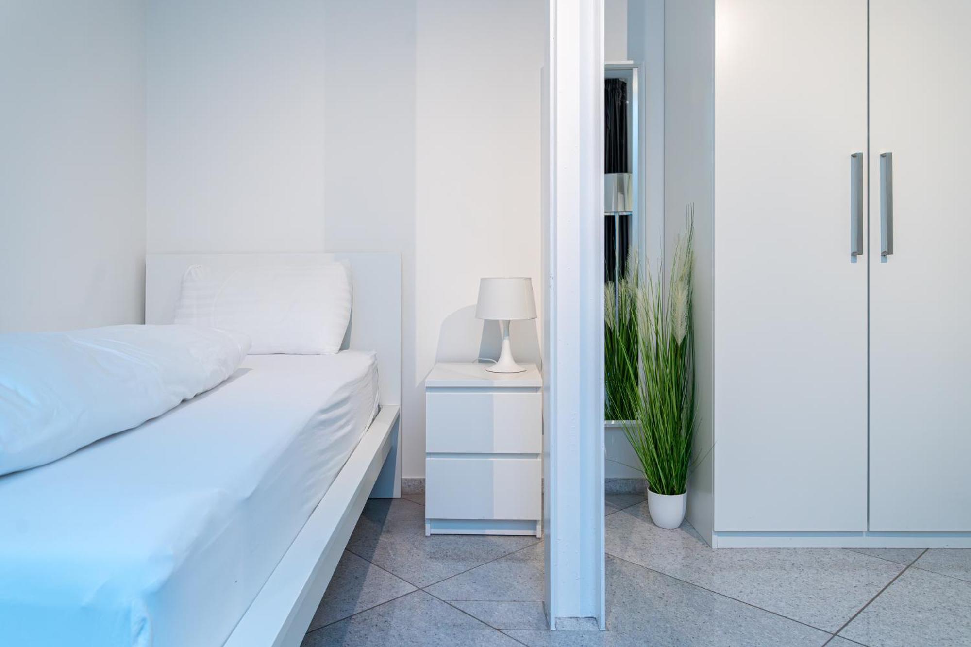 Artist House Apartment
