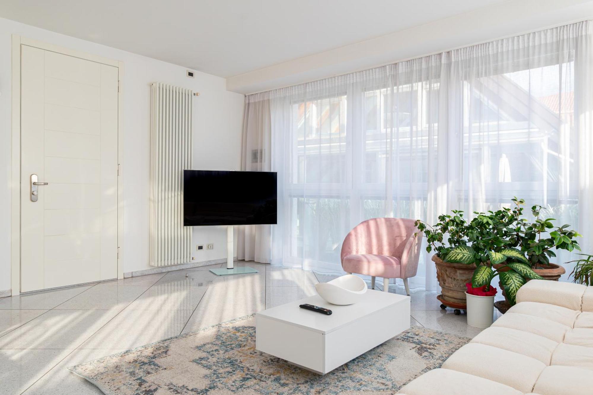 Artist House Apartment *